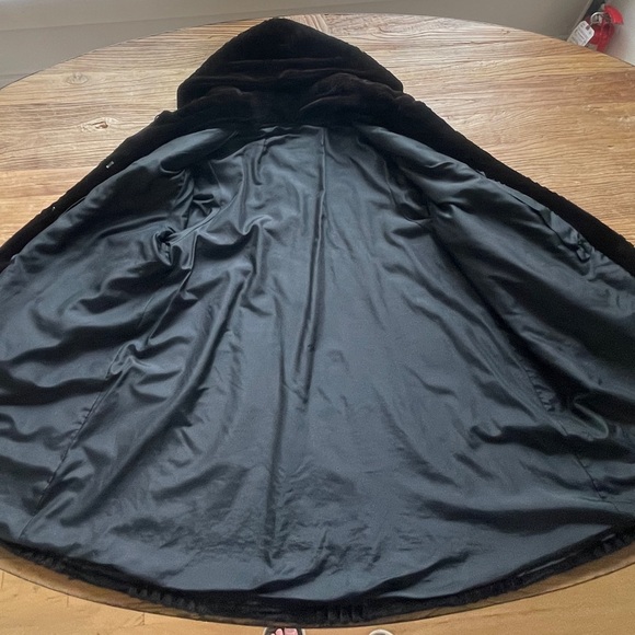 SOLD;Sheared Beaver stroller , Size 16 , Hood And Collar, Hand Clipped Texture - Picture 9 of 16